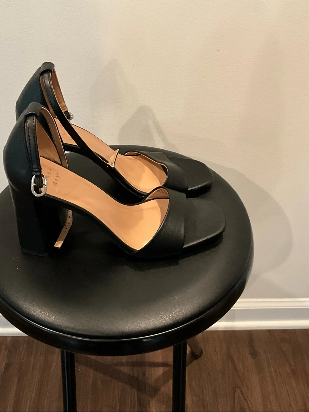 a new day Black Block Heel Open-Toe Ankle-Strap Sandals size 8